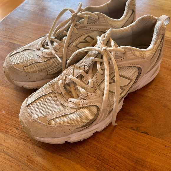 New Balance 530s - Picture 2 of 3